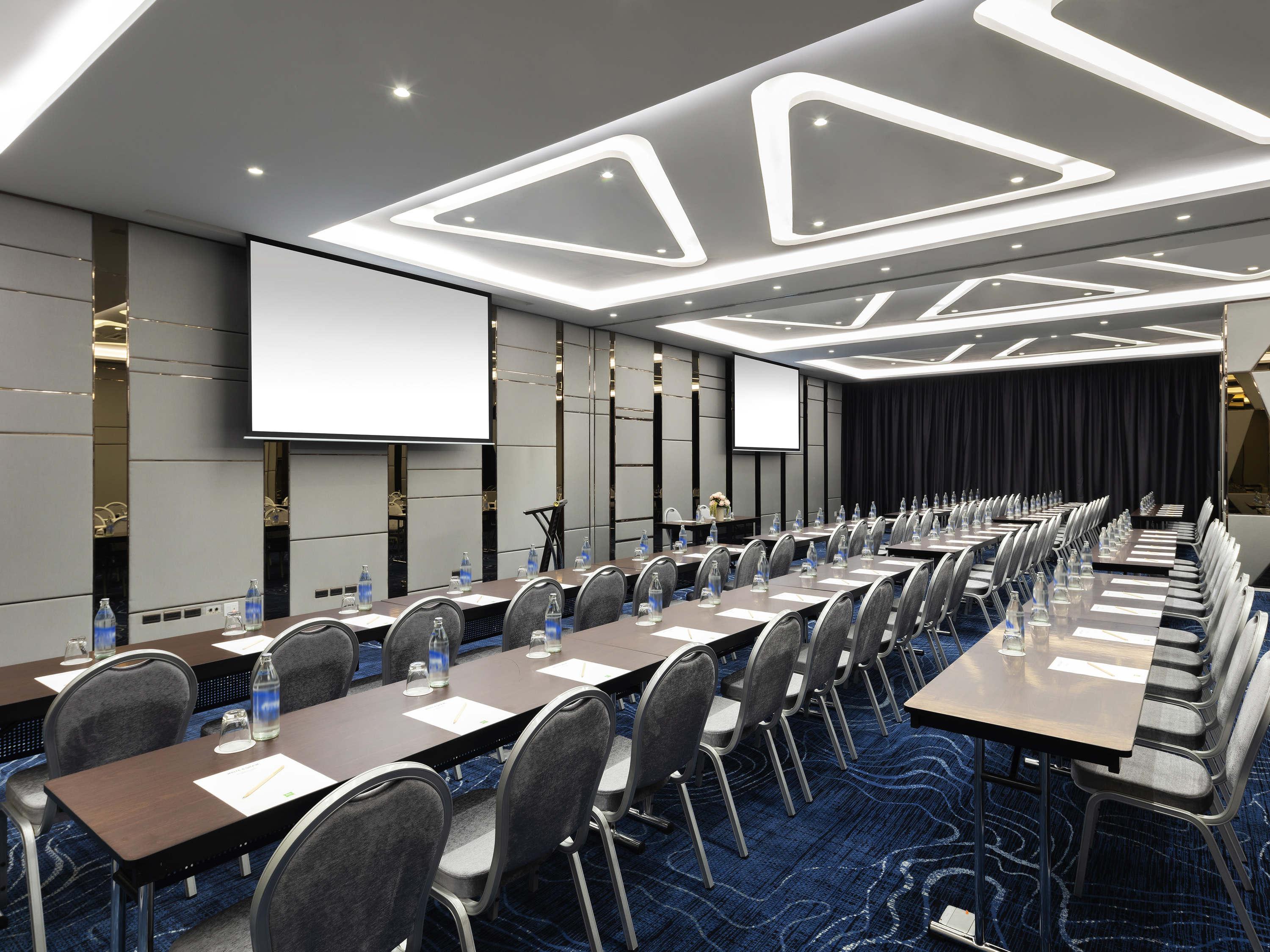 Ibis Styles Bangkok Ratchada Hotell Eksteriør bilde