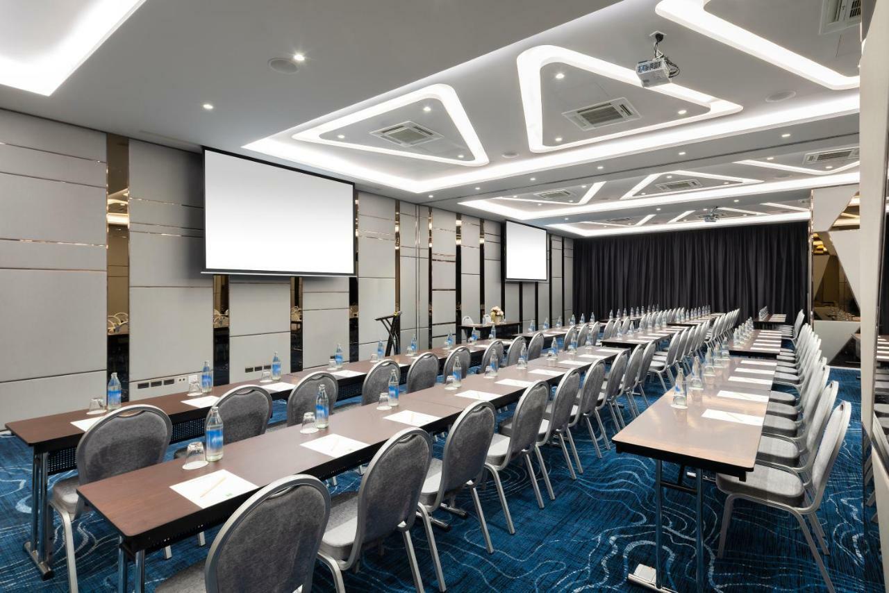 Ibis Styles Bangkok Ratchada Hotell Eksteriør bilde